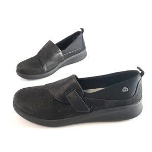 Clarks Cloud Steppers Sillian Slip On Flat Shoes